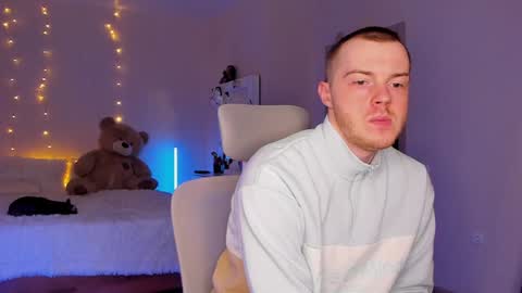 Snapshot of toohornyserj chatting on 10, 12, 2024 toohornyserj online show from 10, 12, 2024