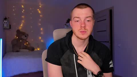 Snapshot of toohornyserj chatting on 12, 12, 2024 toohornyserj online show from 12, 12, 2024