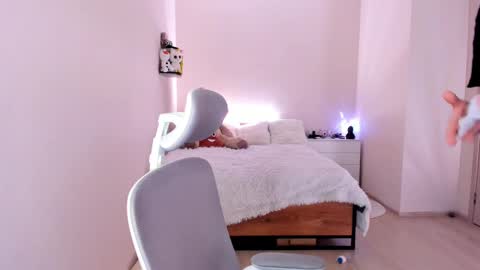 Snapshot of toohornyserj chatting on 24, 2, 2025 toohornyserj online show from 24, 2, 2025