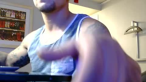 Snapshot of toomuchsmoke chatting on 3, 12, 2024 toomuchsmoke online show from 3, 12, 2024