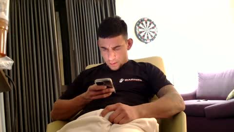 Snapshot of toomuchsmoke chatting on 13, 12, 2024 toomuchsmoke online show from 13, 12, 2024