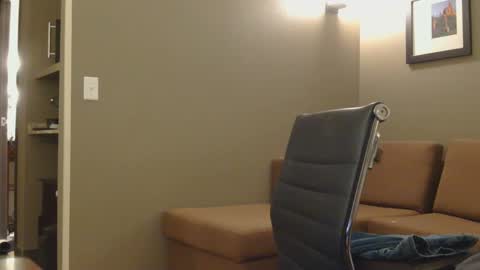 Snapshot of toomuchsmoke chatting on 10, 1, 2025 toomuchsmoke online show from 10, 1, 2025