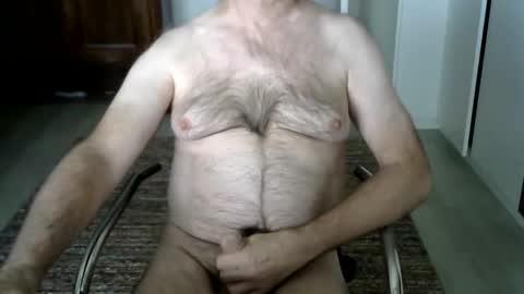 Snapshot of tooohard chatting on 14, 4, 2026 Alex online show from 14, 4, 2026