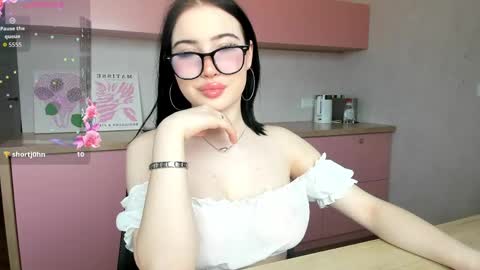 toooli online show from 5, 5, 2026