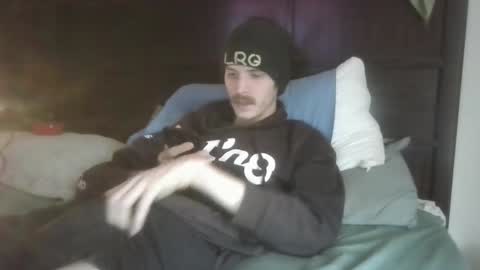 Snapshot of tootall803 chatting on 10, 12, 2024 TooTall803 online show from 10, 12, 2024