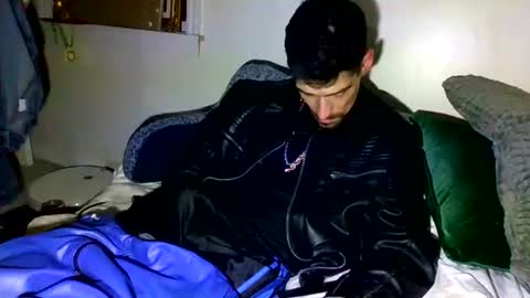 Snapshot of topdogintraining93 chatting on 9, 3, 2026 SagMeOreduceMe online show from 9, 3, 2026