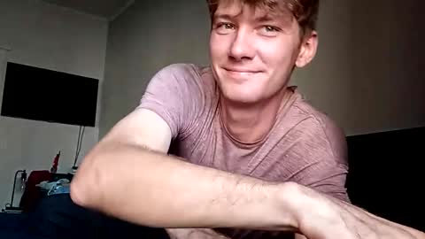 Snapshot of toptiptakestip chatting on 3, 10, 2025 toptiptakestip online show from 3, 10, 2025