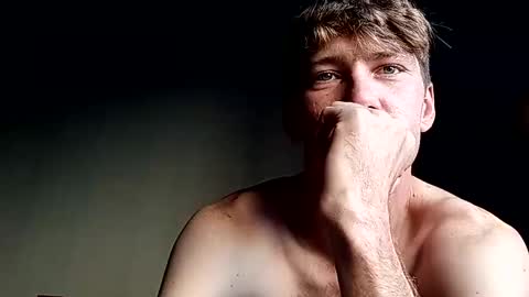 Snapshot of toptiptakestip chatting on 4, 10, 2025 toptiptakestip online show from 4, 10, 2025