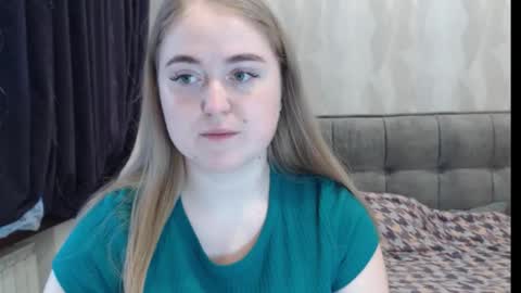 Snapshot of tori_blond chatting on 14, 2, 2026 tori_blond online show from 14, 2, 2026