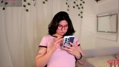 Snapshot of tori_just chatting on 21, 4, 2026 tori_just online show from 21, 4, 2026