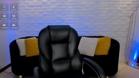 Tori Cross online show from 5, 3, 2025