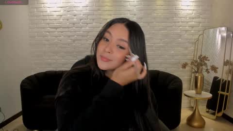 Tori Cross online show from 8, 3, 2025