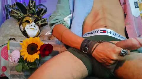 Enzo Moretti online show from 31, 10, 2025