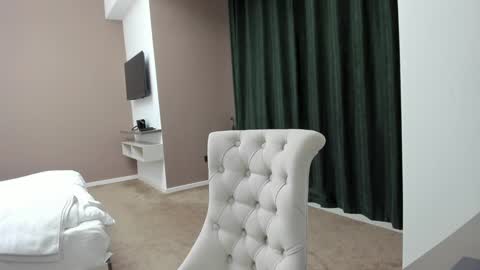 Snapshot of torinova chatting on 6, 12, 2024 online show from 6, 12, 2024