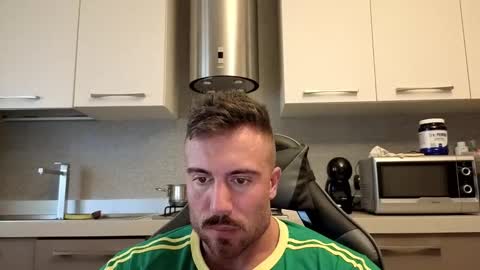 toro_arrapato online show from 19, 11, 2025