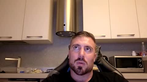 Snapshot of toro_arrapato chatting on 16, 4, 2026 toro_arrapato online show from 16, 4, 2026