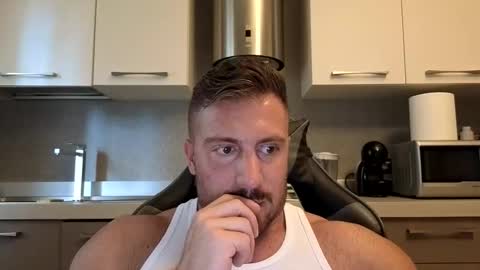 Snapshot of toro_arrapato chatting on 27, 5, 2026 toro_arrapato online show from 27, 5, 2026