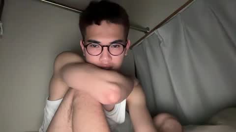 Snapshot of toshikaro0 chatting on 13, 1, 2025 Karo online show from 13, 1, 2025