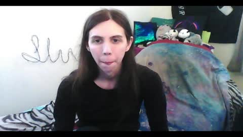 Snapshot of totalfuckingadorable chatting on 10, 5, 2026 Luna online show from 10, 5, 2026