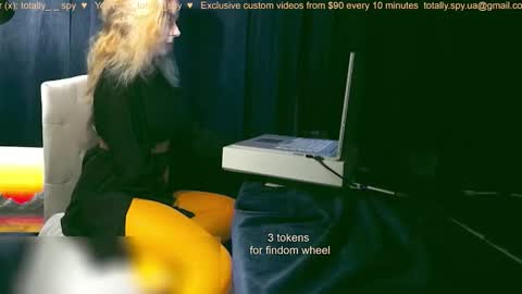 Snapshot of totally_spy chatting on 29, 10, 2025 Madam Viktoria Vacation in Portugal 2811 - 0412 online show from 29, 10, 2025