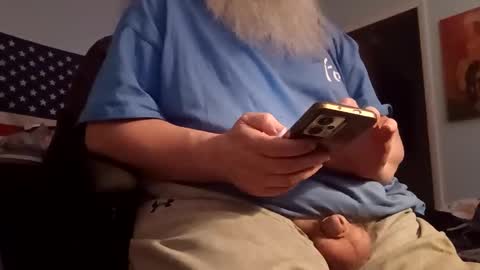 Snapshot of totallyawesome_65 chatting on 9, 4, 2026 totallyawesome_65 online show from 9, 4, 2026