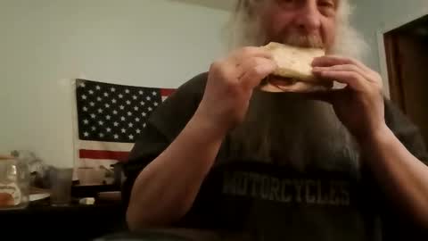 Snapshot of totallyawesome_65 chatting on 22, 4, 2026 totallyawesome_65 online show from 22, 4, 2026