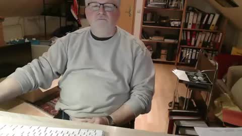 Snapshot of toto758 chatting on 15, 2, 2026 toto758 online show from 15, 2, 2026