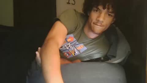 Snapshot of totxxx335 chatting on 2, 10, 2025 totxxx335 online show from 2, 10, 2025