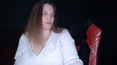 Snapshot of toxiclilly chatting on 19, 6, 2026 Lilly Miss Mistress Goddess Maam Queen Boss online show from 19, 6, 2026