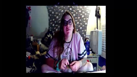 Snapshot of toxiclove1311 chatting on 20, 10, 2025 Toxiclove1311 online show from 20, 10, 2025