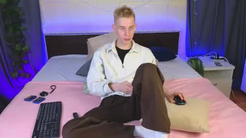 Snapshot of toxicpassion chatting on 16, 4, 2026 Max online show from 16, 4, 2026