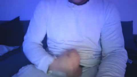 Snapshot of toyy_boy chatting on 17, 12, 2024 Tim online show from 17, 12, 2024