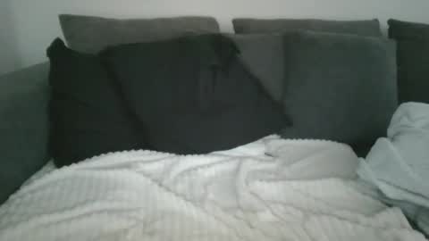 Snapshot of toyy_boy chatting on 17, 11, 2025 Tim online show from 17, 11, 2025