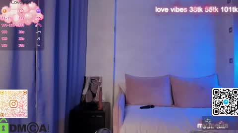 Snapshot of tracy_tay1or chatting on 12, 10, 2025 Tracy GMT2 Mon 3 AM - 4 PM Tue 3 AM - 4 PM Wed 3 AM - 4 PM Thur 3 AM - 4 PM Fri 3 AM - 4 PM online show from 12, 10, 2025