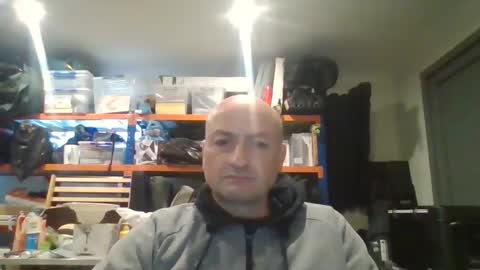 Snapshot of tradiedan2023 chatting on 15, 12, 2025 tradiedan2023 online show from 15, 12, 2025