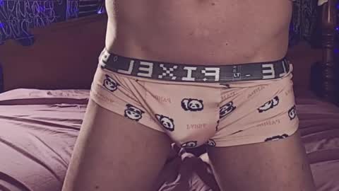 Snapshot of trailer_made chatting on 27, 10, 2025 Ethan Nash online show from 27, 10, 2025