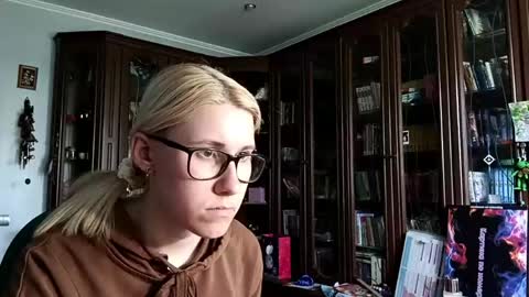 Snapshot of tranhardisty chatting on 14, 5, 2026 Lesly online show from 14, 5, 2026
