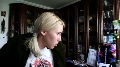 Snapshot of tranhardisty chatting on 16, 5, 2026 Lesly online show from 16, 5, 2026