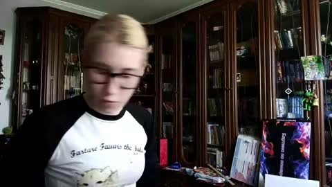 Snapshot of tranhardisty chatting on 21, 5, 2026 Lesly online show from 21, 5, 2026