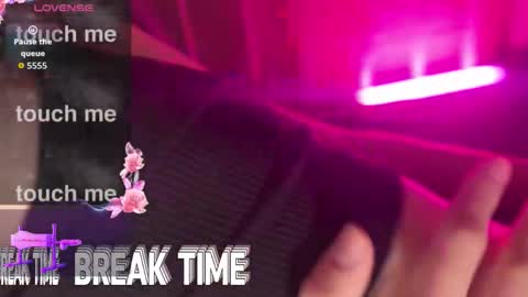 Snapshot of translustybabe chatting on 4, 11, 2025 STACY online show from 4, 11, 2025