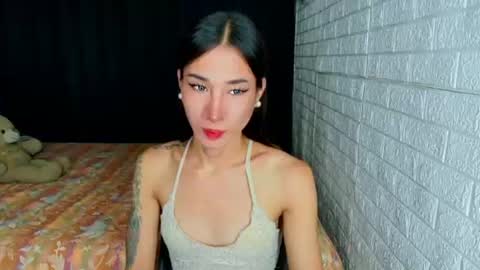 Snapshot of transmedusaxxx chatting on 7, 7, 2026 Chloe online show from 7, 7, 2026