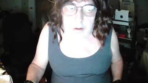 Snapshot of transmtfhello chatting on 31, 10, 2025 Peter online show from 31, 10, 2025