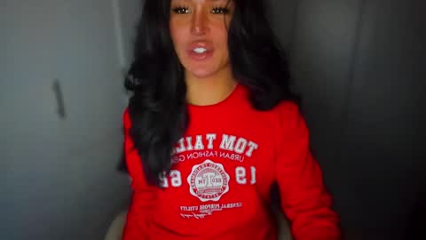 Snapshot of transnextdoor_ chatting on 18, 12, 2024 ALMIGHTY GODDESS VALENTINA online show from 18, 12, 2024