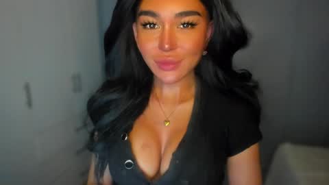 Snapshot of transnextdoor_ chatting on 24, 12, 2024 ALMIGHTY GODDESS VALENTINA online show from 24, 12, 2024