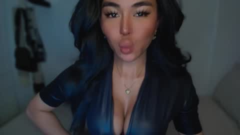 Snapshot of transnextdoor_ chatting on 17, 2, 2025 ALMIGHTY GODDESS VALENTINA online show from 17, 2, 2025