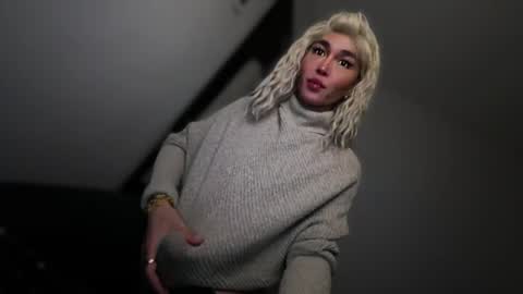 Snapshot of transnextdoor_ chatting on 25, 11, 2025 ALMIGHTY GODDESS VALENTINA online show from 25, 11, 2025