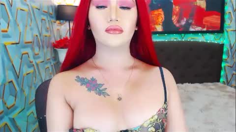 Snapshot of transplayfullolivia chatting on 16, 12, 2024 KYLIE BELLA TS online show from 16, 12, 2024