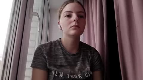 Snapshot of transualevai chatting on 27, 4, 2026 Mari online show from 27, 4, 2026