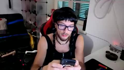 Snapshot of travanale chatting on 17, 9, 2025 travanale online show from 17, 9, 2025