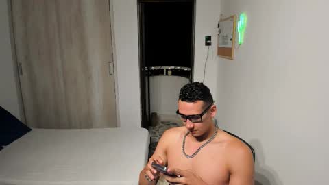 Snapshot of travis_bakerr chatting on 17, 2, 2026 travis bakerr online show from 17, 2, 2026